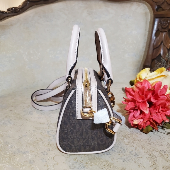 Michael Kors Mini Bag - Picture 7 of 10